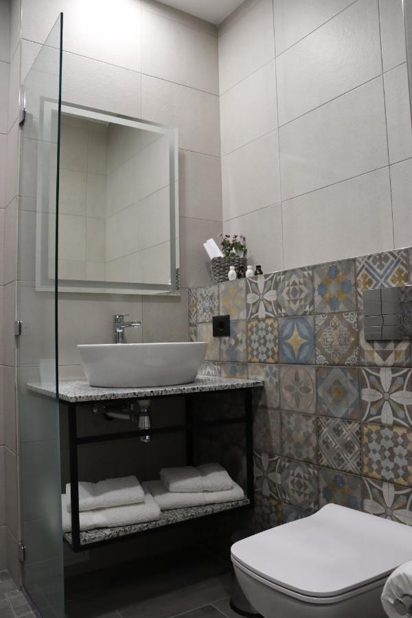 Orion Aparthotel เยเรวาน ภายนอก รูปภาพ