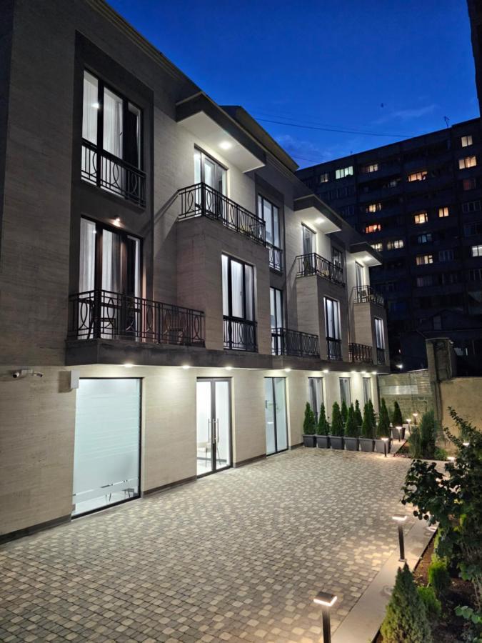 Orion Aparthotel เยเรวาน ภายนอก รูปภาพ
